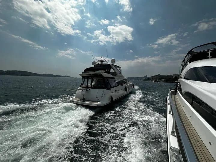 Ameşin E Ana Görsel